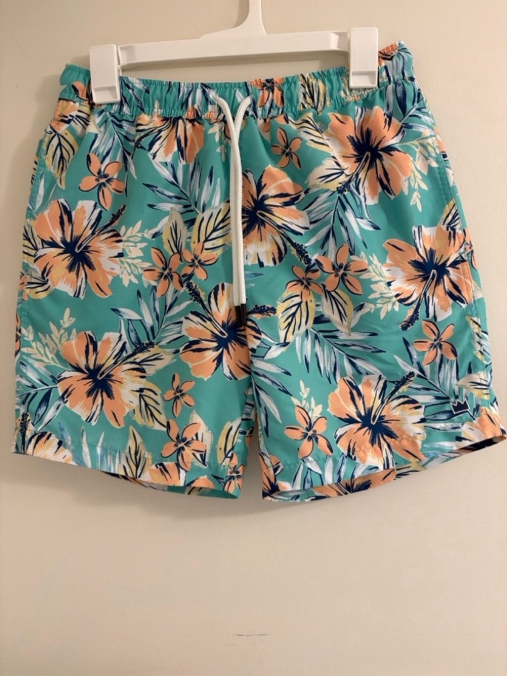 Crown & Ivy 7" Swim Trunks